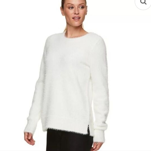 NWOT GAIAM Women's Soft Eyelash White Crew Neck Sweater - Picture 1 of 8